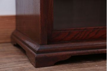 アンティーク家具　古民具・骨董　古い栓材の小ぶりな高級アンティーク収納棚(1)