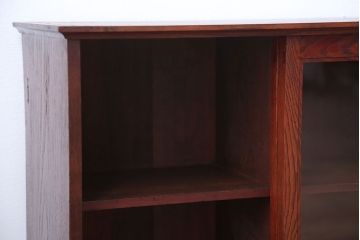 アンティーク家具　古民具・骨董　古い栓材の小ぶりな高級アンティーク収納棚(1)