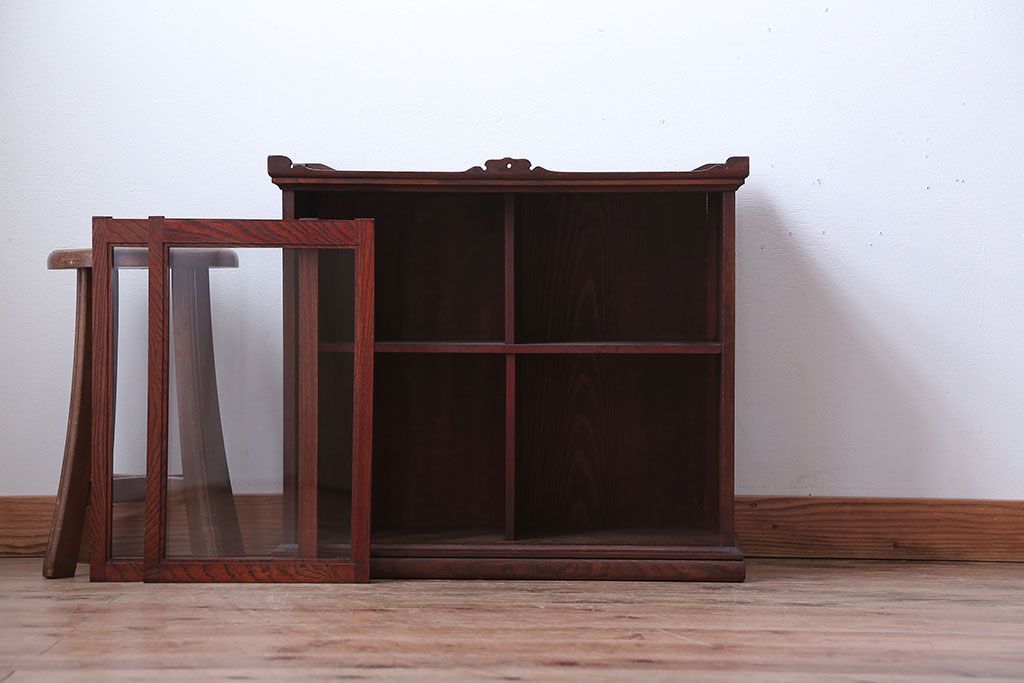 アンティーク家具　古民具・骨董　古い栓材の小ぶりな高級アンティーク収納棚(2)