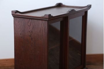 アンティーク家具　古民具・骨董　古い栓材の小ぶりな高級アンティーク収納棚(2)