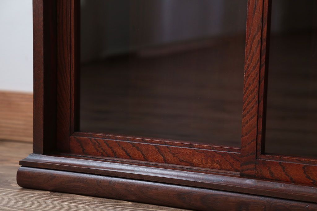 アンティーク家具　古民具・骨董　古い栓材の小ぶりな高級アンティーク収納棚(2)