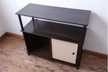 アンティーク家具　古民具・骨董　高級品!古い栗材の和風な引き戸付き飾り棚