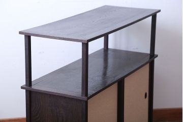 アンティーク家具　古民具・骨董　高級品!古い栗材の和風な引き戸付き飾り棚