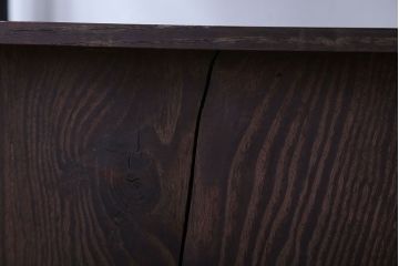 アンティーク家具　古民具・骨董　高級品!古い栗材の和風な引き戸付き飾り棚