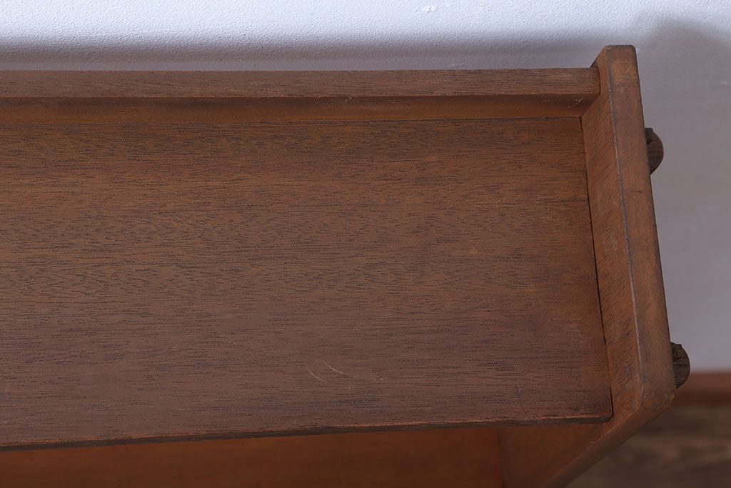 レトロ家具　昭和レトロ　シンプルでおしゃれな楔(くさび)式本棚