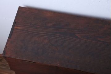 アンティーク家具　アンティーク　古い木製のパタパタ収納棚(下駄箱)