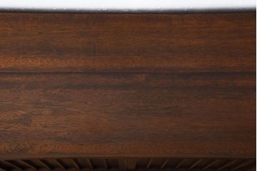 アンティーク家具　和製アンティーク　古い木の縦桟4枚引き戸ローボード