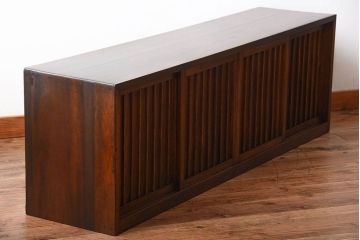 アンティーク家具　和製アンティーク　古い木の縦桟4枚引き戸ローボード