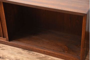 アンティーク家具　和製アンティーク　古い木の縦桟4枚引き戸ローボード