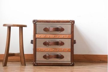 アンティーク家具　イギリス製　HALO(ハロー)のSTONYHURST SMALL LAMP TABLE(ストニーハースト スモールランプテーブル)