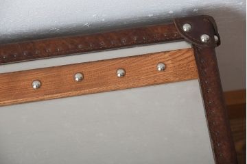 アンティーク家具　イギリス製　HALO(ハロー)のSTONYHURST SMALL LAMP TABLE(ストニーハースト スモールランプテーブル)