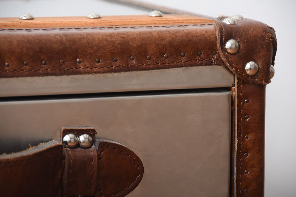 アンティーク家具　イギリス製　HALO(ハロー)のSTONYHURST SMALL LAMP TABLE(ストニーハースト スモールランプテーブル)