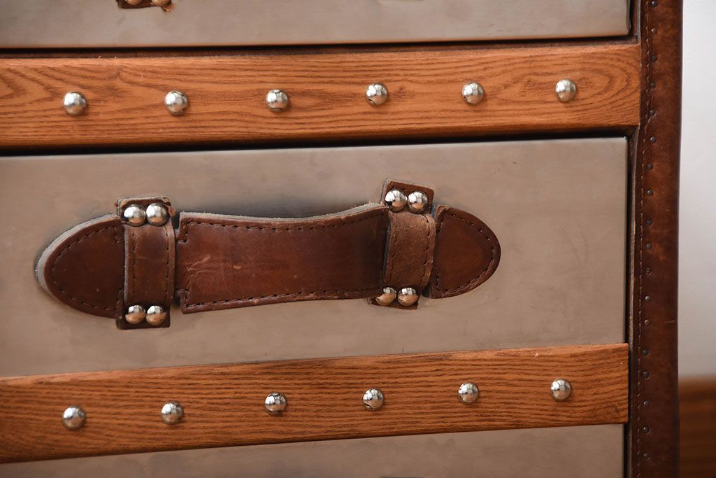 アンティーク家具　イギリス製　HALO(ハロー)のSTONYHURST SMALL LAMP TABLE(ストニーハースト スモールランプテーブル)