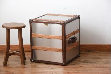 アンティーク家具　イギリス製　HALO(ハロー)のSTONYHURST SMALL LAMP TABLE(ストニーハースト スモールランプテーブル)