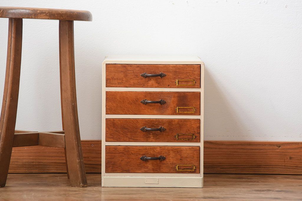 アンティーク家具　イギリス製　HALO(ハロー)のSTONYHURST SMALL LAMP TABLE(ストニーハースト スモールランプテーブル)