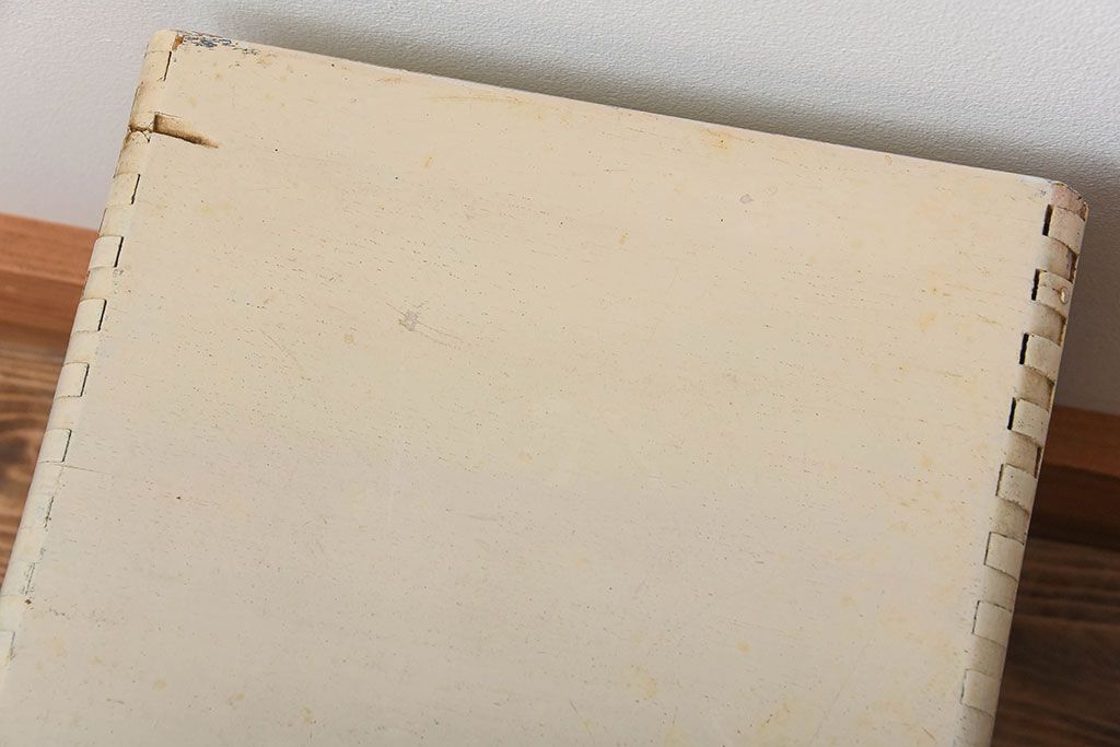 アンティーク家具　イギリス製　HALO(ハロー)のSTONYHURST SMALL LAMP TABLE(ストニーハースト スモールランプテーブル)