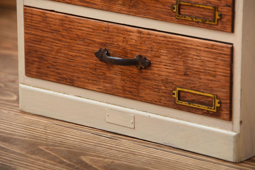 アンティーク家具　イギリス製　HALO(ハロー)のSTONYHURST SMALL LAMP TABLE(ストニーハースト スモールランプテーブル)