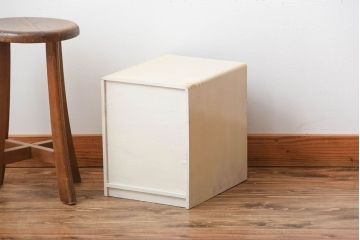 アンティーク家具　イギリス製　HALO(ハロー)のSTONYHURST SMALL LAMP TABLE(ストニーハースト スモールランプテーブル)