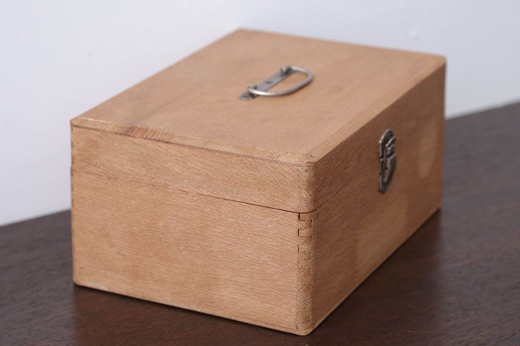 アンティーク雑貨　昭和レトロ　ナラ材の小さなアンティーク木箱