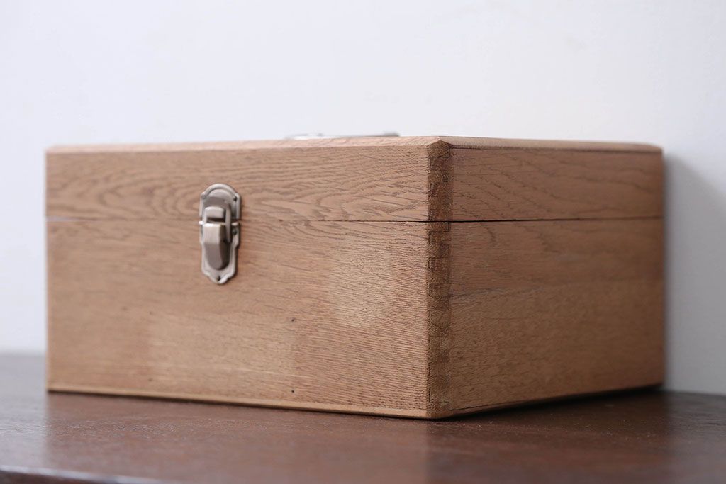 アンティーク雑貨　昭和レトロ　ナラ材の小さなアンティーク木箱