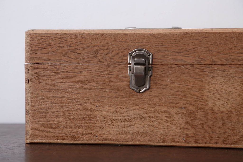 アンティーク雑貨　昭和レトロ　ナラ材の小さなアンティーク木箱