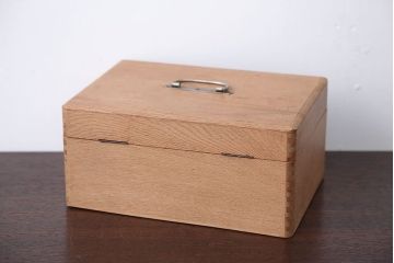 アンティーク雑貨　昭和レトロ　ナラ材の小さなアンティーク木箱