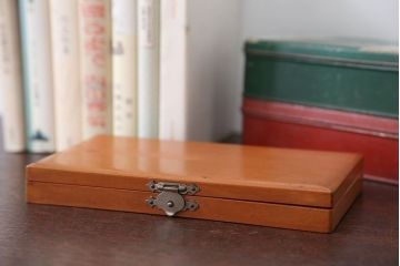 アンティーク雑貨　昭和レトロ　古い木のとっても小さな木箱(筆箱)