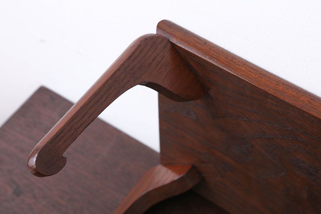 アンティーク雑貨　古民具・骨董　古い木製のモダンな花台