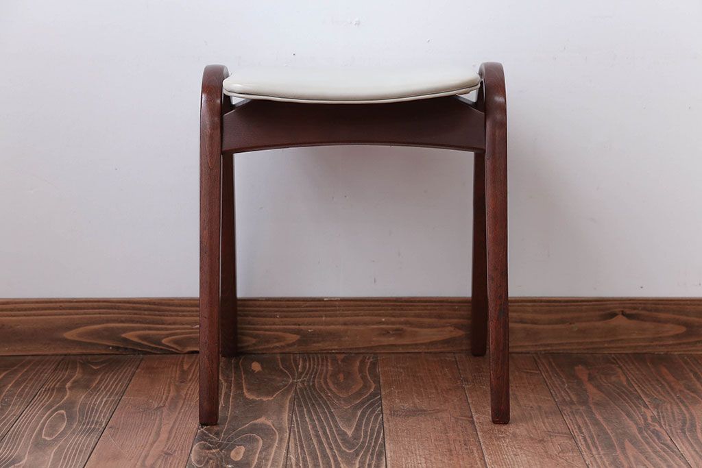 中古　秋田木工のおしゃれな曲げ木スツール(スタッキングスツール)(1)