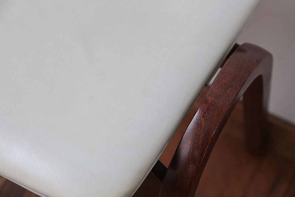 中古　秋田木工のおしゃれな曲げ木スツール(スタッキングスツール)(1)