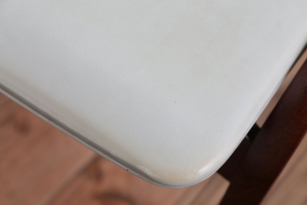 中古　秋田木工のおしゃれな曲げ木スツール(スタッキングスツール)(1)