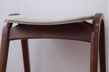 中古　秋田木工のおしゃれな曲げ木スツール(スタッキングスツール)(1)