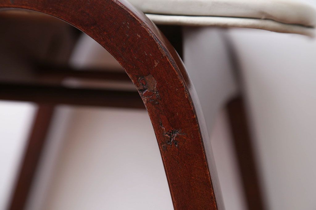 中古　秋田木工のおしゃれな曲げ木スツール(スタッキングスツール)(1)