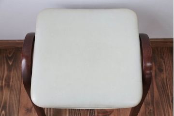 中古　秋田木工のおしゃれな曲げ木スツール(スタッキングスツール)(2)