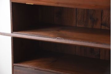 レトロ家具　和製アンティーク　引き出し付き!レトロな古い木製のパタパタ収納棚(下駄箱)