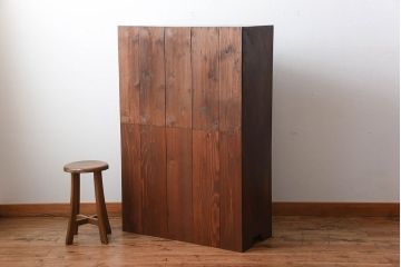 レトロ家具　和製アンティーク　引き出し付き!レトロな古い木製のパタパタ収納棚(下駄箱)