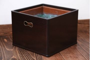 アンティーク雑貨　古民具・骨董　取っ手が銀!古い唐木(紫檀)材の高級角火鉢(2)