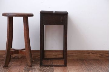 アンティーク家具　和製アンティーク　古いナラ材の引き出し付きスツール