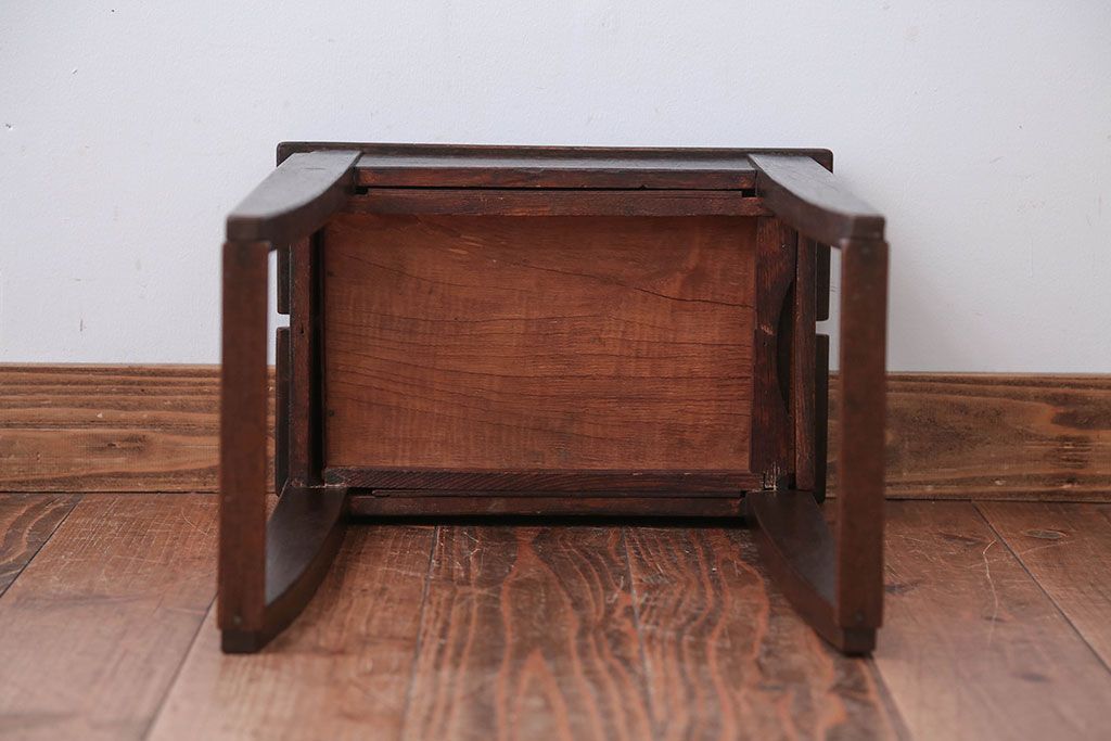 アンティーク家具　和製アンティーク　古いナラ材の引き出し付きスツール