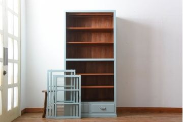 アンティーク家具　アンティーク　モールガラス入り!背のたかいペイント収納棚