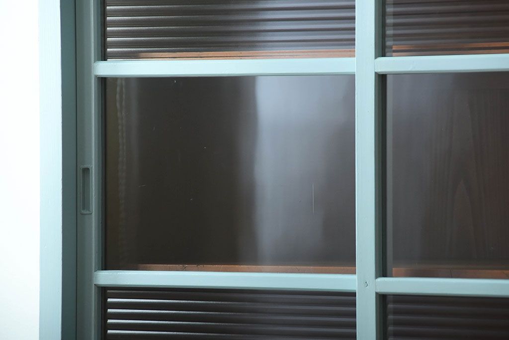 アンティーク家具　アンティーク　モールガラス入り!背のたかいペイント収納棚