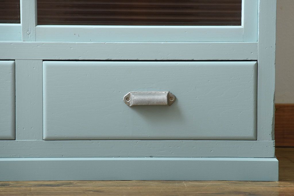 アンティーク家具　アンティーク　モールガラス入り!背のたかいペイント収納棚