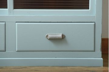 アンティーク家具　アンティーク　モールガラス入り!背のたかいペイント収納棚