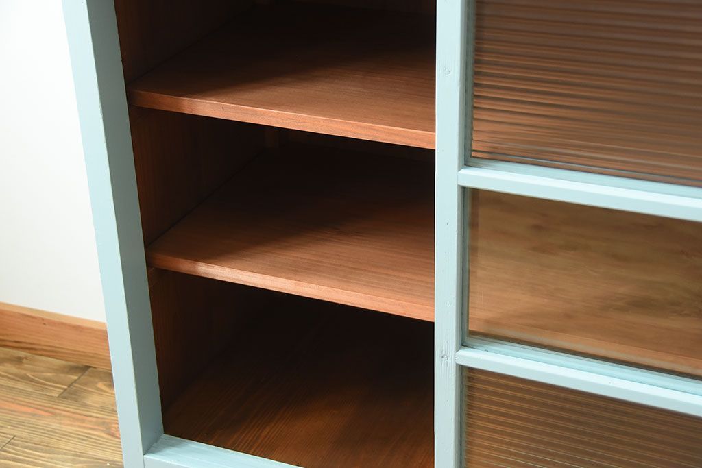 アンティーク家具　アンティーク　モールガラス入り!背のたかいペイント収納棚