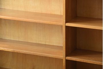 レトロ家具　昭和レトロ　厚手の古いナラ材が使用された大きな本棚