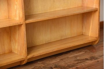 レトロ家具　昭和レトロ　厚手の古いナラ材が使用された大きな本棚