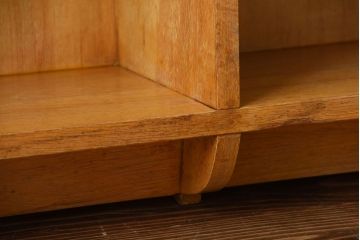 レトロ家具　昭和レトロ　厚手の古いナラ材が使用された大きな本棚