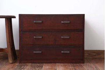 レトロ家具　昭和レトロ　古い木製の小さな3杯チェスト