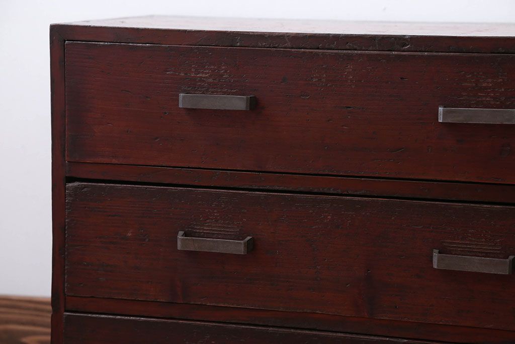 レトロ家具　昭和レトロ　古い木製の小さな3杯チェスト