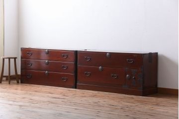 アンティーク家具　和製アンティーク　五丁引き　前面欅材!金具の上品な重ね衣装箪笥